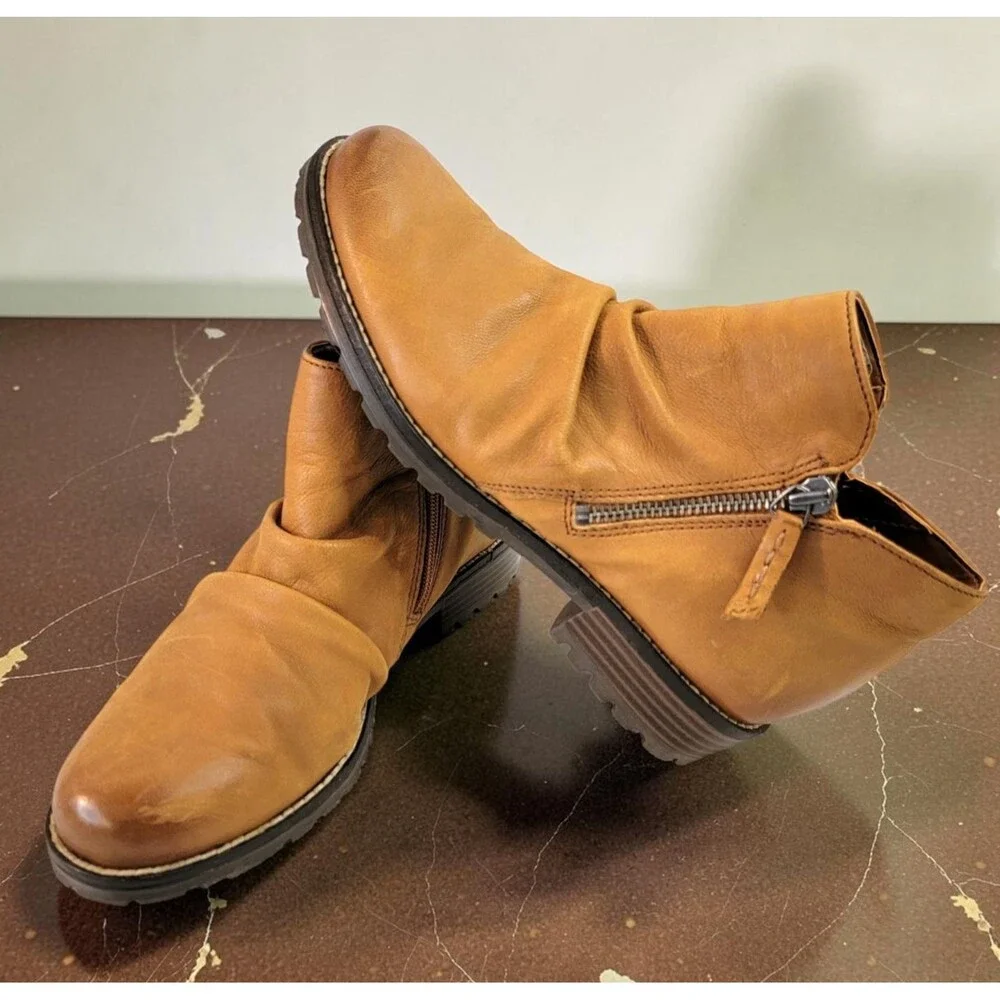 Clarks step out